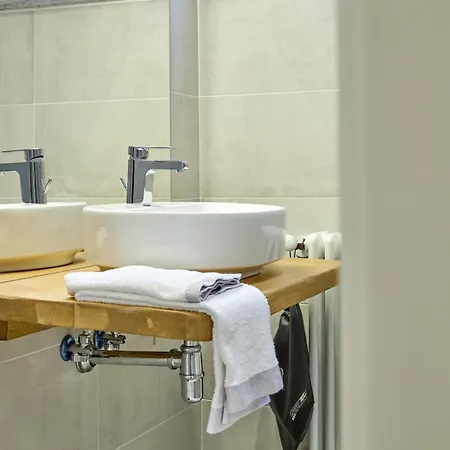 Via Ai Portici Aparthotel Caselle Torinese