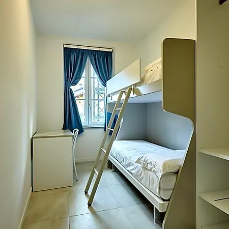 Via Ai Portici