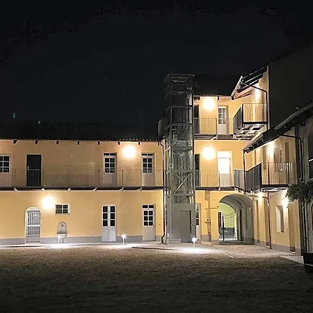 Via Ai Portici 3*