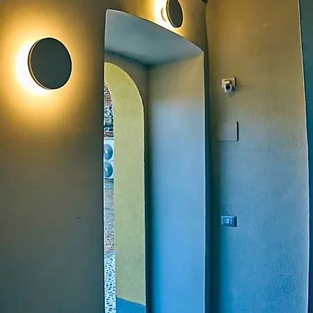 Via Ai Portici