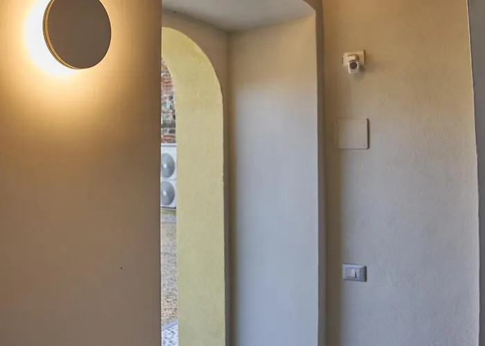 Via Ai Portici